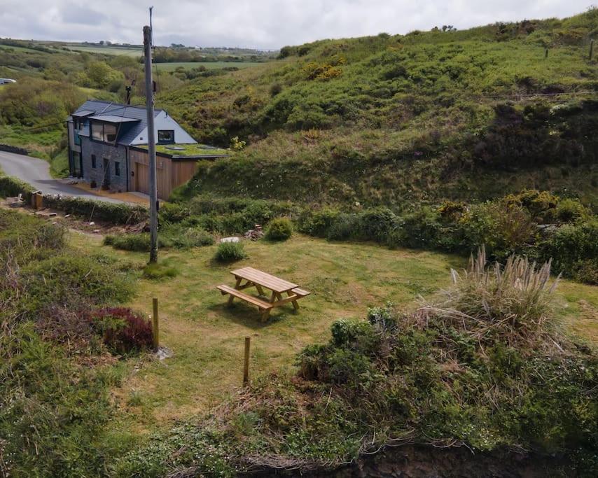 Cliff-Top Cottage On Coast Path W/Panoramic Views Trevine エクステリア 写真