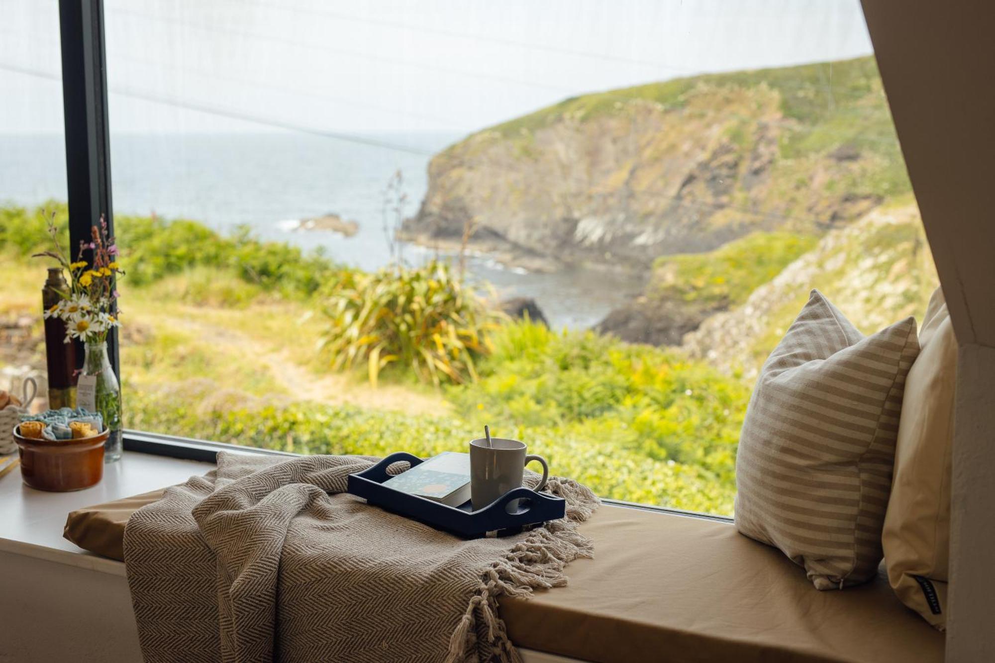 Cliff-Top Cottage On Coast Path W/Panoramic Views Trevine エクステリア 写真