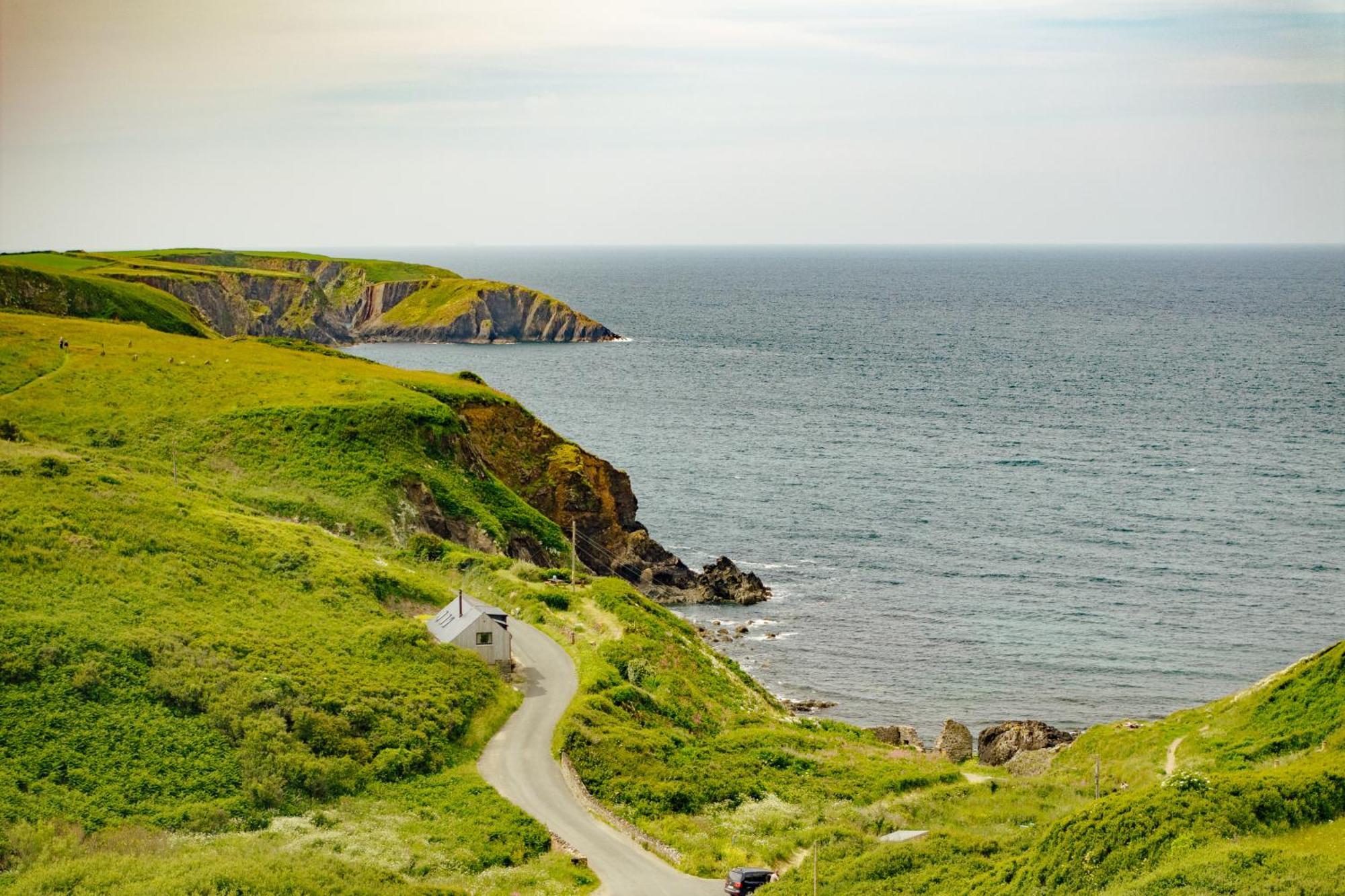 Cliff-Top Cottage On Coast Path W/Panoramic Views Trevine エクステリア 写真