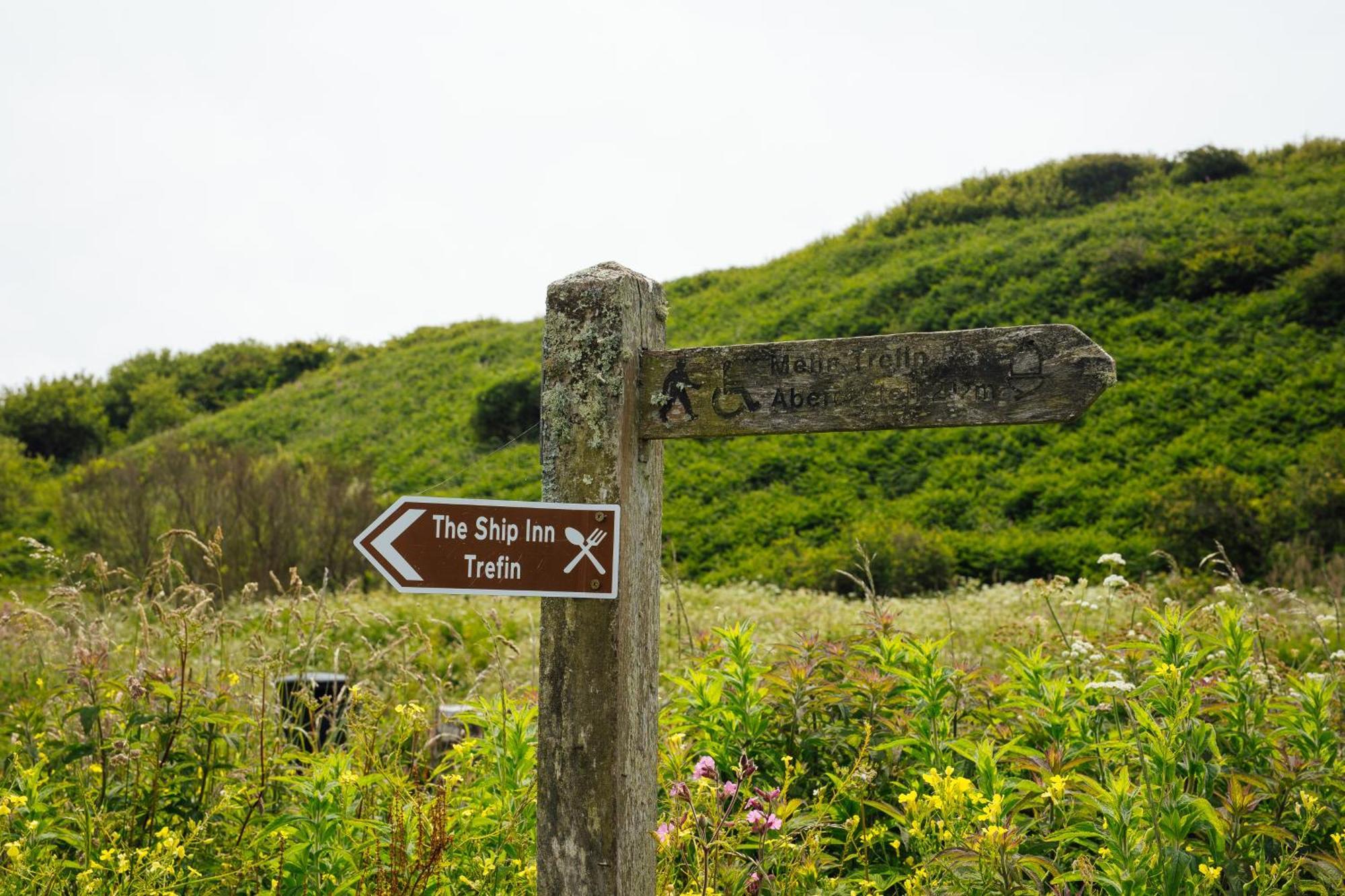 Cliff-Top Cottage On Coast Path W/Panoramic Views Trevine エクステリア 写真